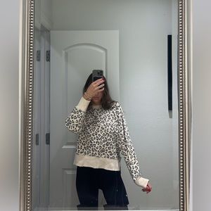 Worn few times no flaws FRAME animal print crew neck sweater